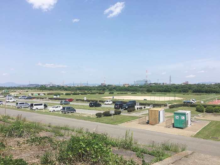 淀川河川公園大塚地区バーベキュー場風景